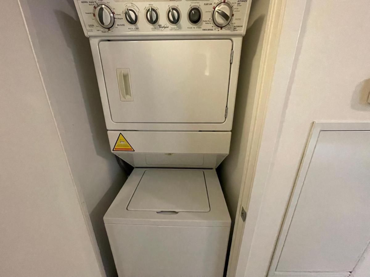 Cozy Open Concept 2Br 2Bath W/Parking -Jays/Cn Διαμέρισμα Τορόντο Εξωτερικό φωτογραφία